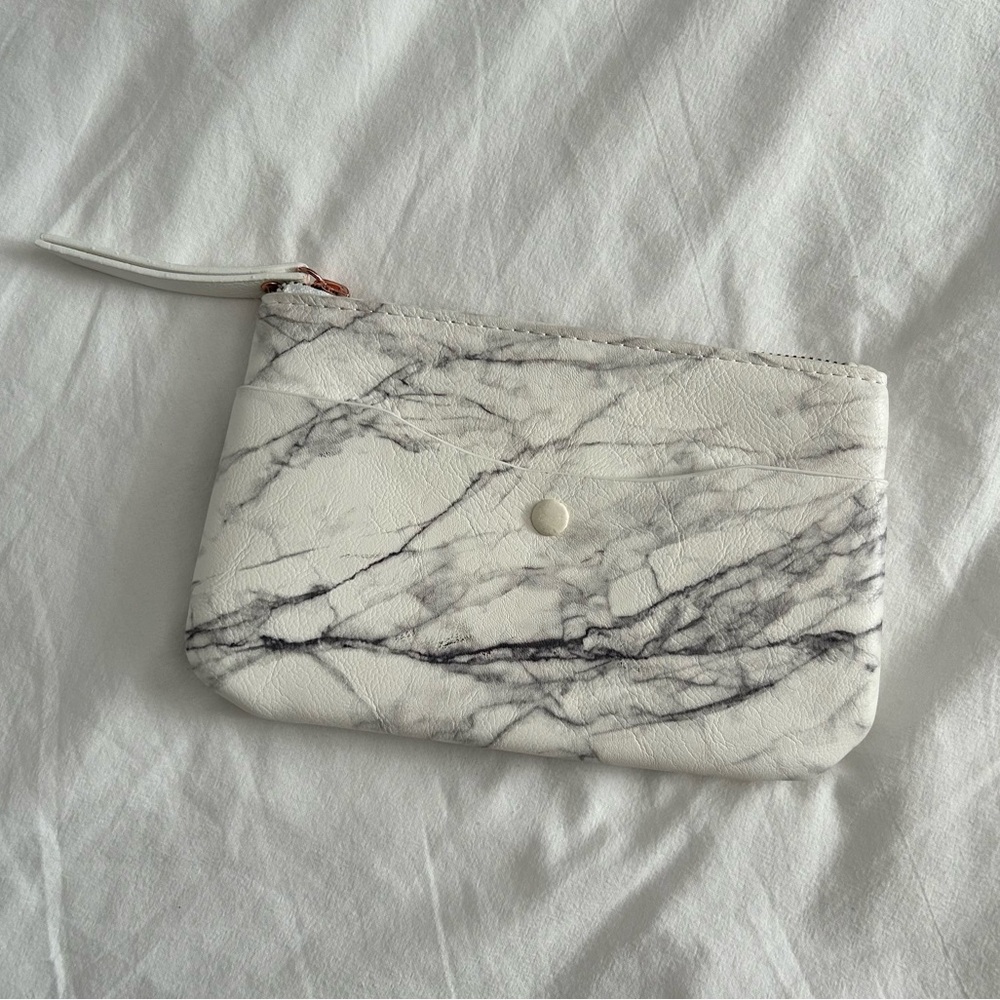 NWOT Marble Print Pouch